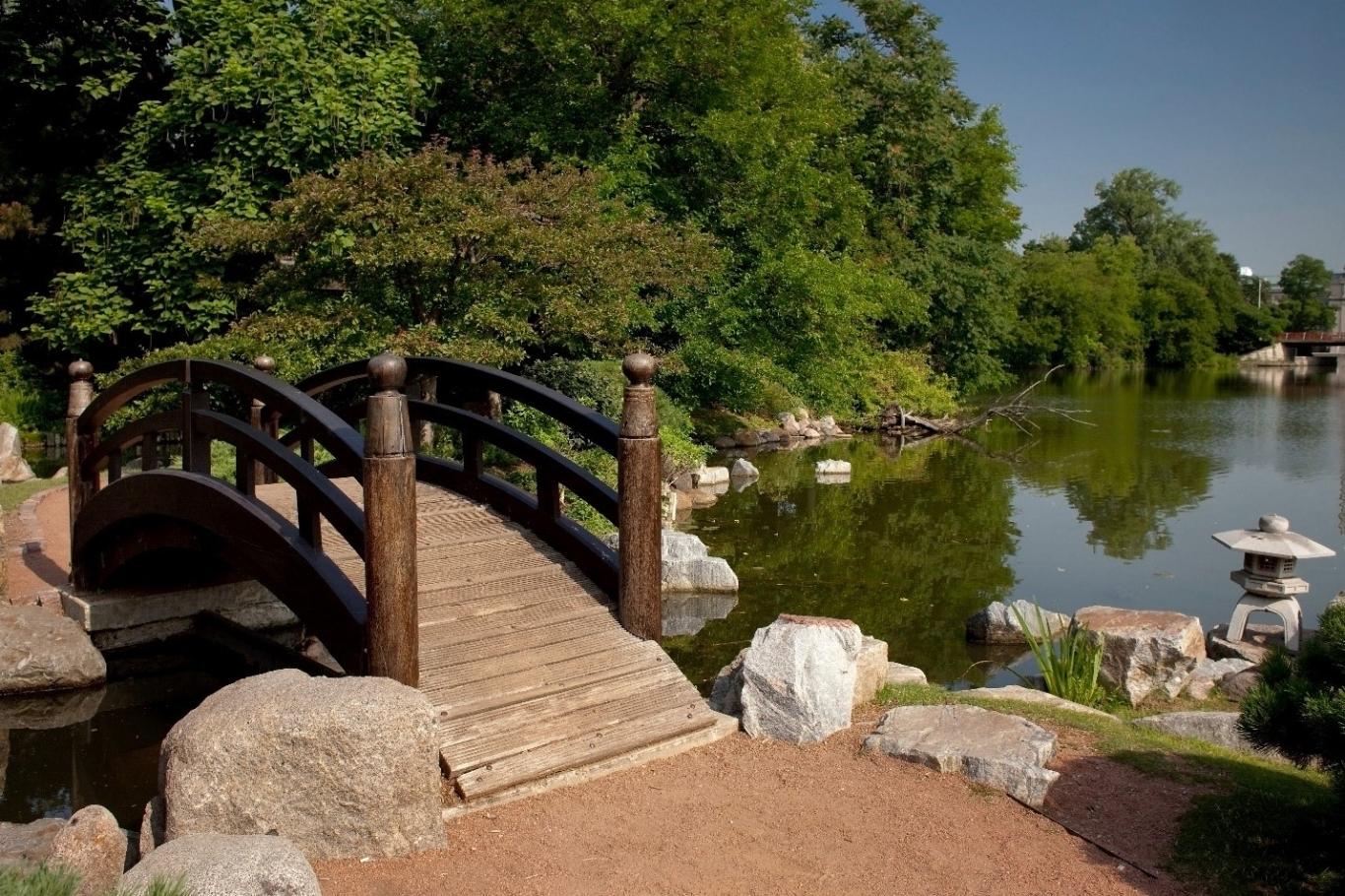 Bridge over the water in Chicago's Hyde Park.