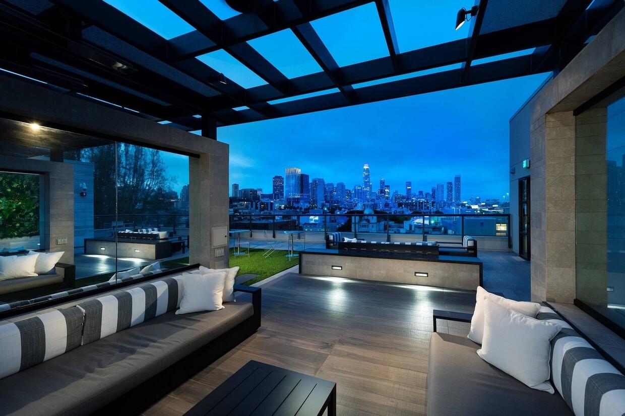 Rooftop lounge