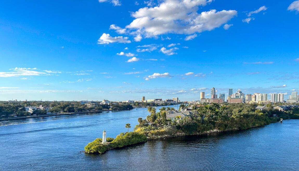 A lighthouse at the end of a peninsula in Tampa, Florida.