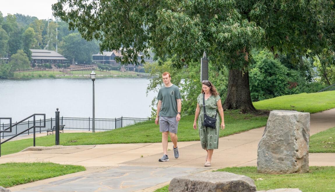 Pedestrians walking in Tuscaloosa, AL