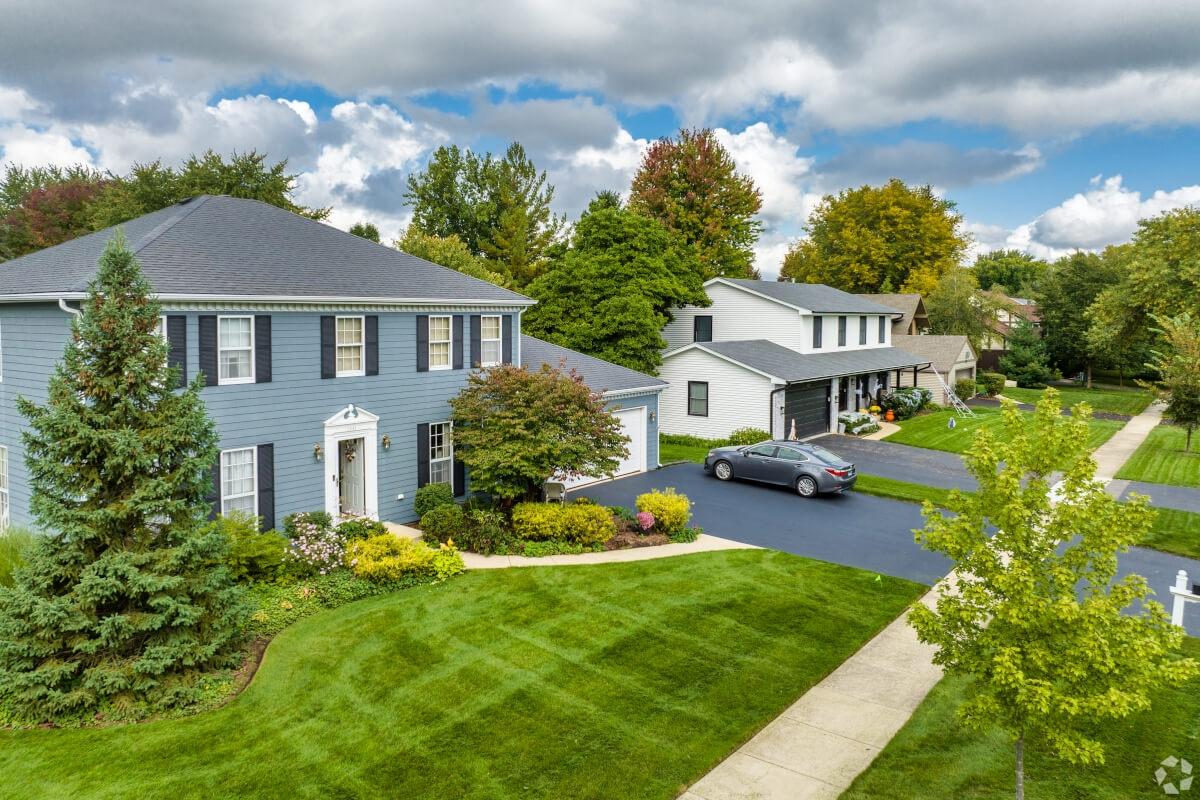 A well-kept neighborhood in Chicago reflects the setting in "National Lampoon's Christmas Vacation," where the Griswolds live.