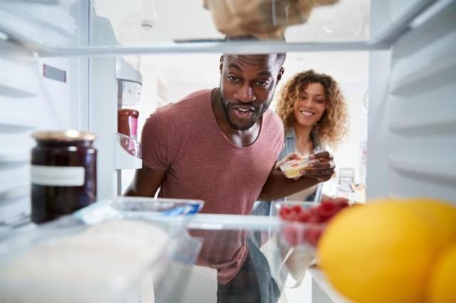 Tips for Sharing an Apartment Refrigerator with Roommates