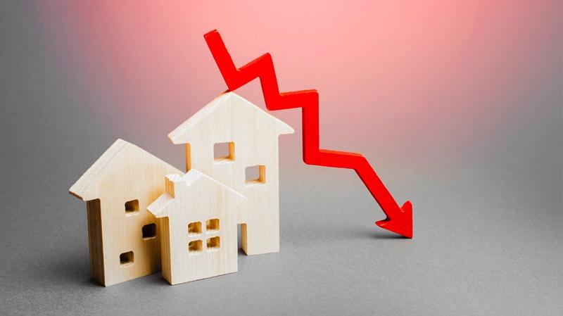 Photo-illustration of rent decline