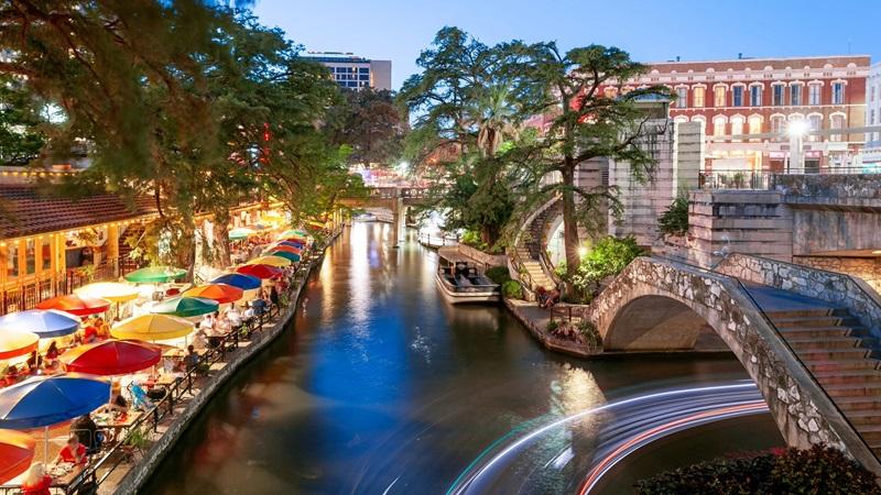 River walk in San Antonio, TX