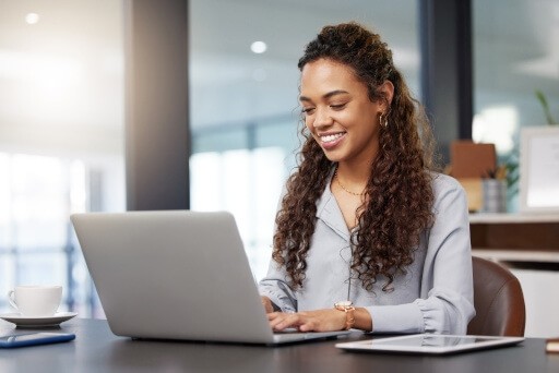 women on computer